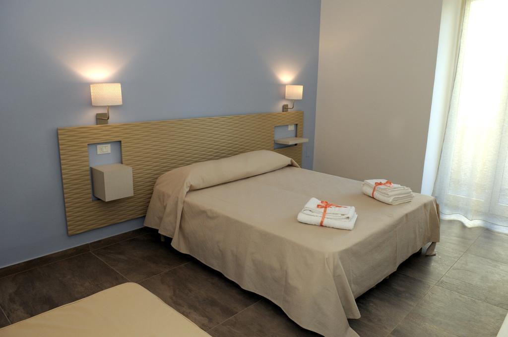 Della Torre Rooms Lecce Extérieur photo