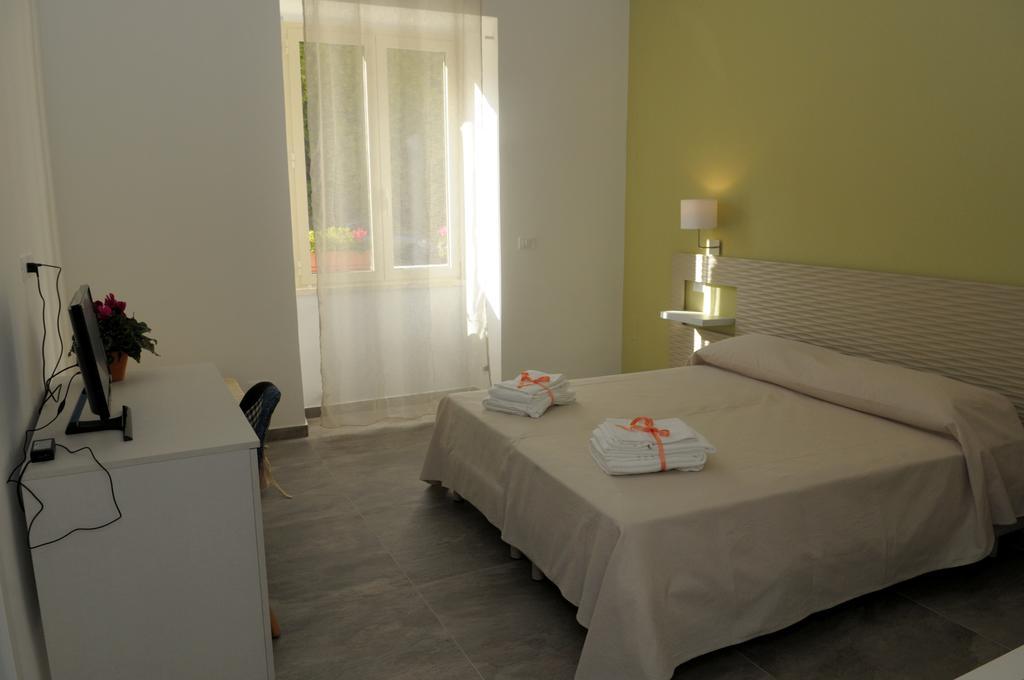 Della Torre Rooms Lecce Extérieur photo